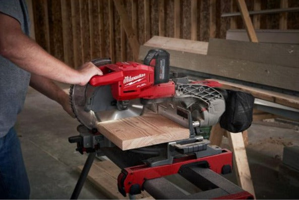 Kit sierra ingletadora de 10" milwaukee m18 fuel